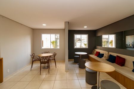 Apartamento para alugar com 37m², 2 quartos e sem vaga Apartamento para alugar com 37m², 2 quartos e sem vagaÁrea comum - Salão de festas