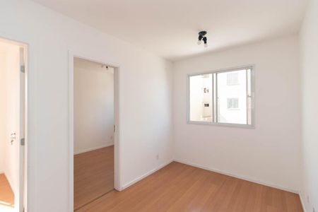 Sala de apartamento para alugar com 2 quartos, 35m² em Parque Vitoria, São Paulo