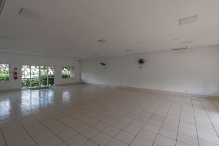 Apartamento à venda com 67m², 2 quartos e 1 vaga Apartamento à venda com 67m², 2 quartos e 1 vagaÁrea comum - Salão de festas
