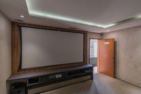 Apartamento à venda com 67m², 2 quartos e 1 vaga Apartamento à venda com 67m², 2 quartos e 1 vagaÁrea comum - Cinema