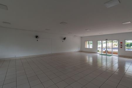 Apartamento à venda com 67m², 2 quartos e 1 vaga Apartamento à venda com 67m², 2 quartos e 1 vagaÁrea comum - Salão de festas