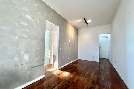 Sala de apartamento para alugar com 2 quartos, 50m² em Vila Mira, São Paulo