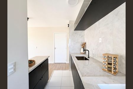Apartamento à venda com 49m², 2 quartos e 1 vaga Apartamento à venda com 49m², 2 quartos e 1 vagaCozinha