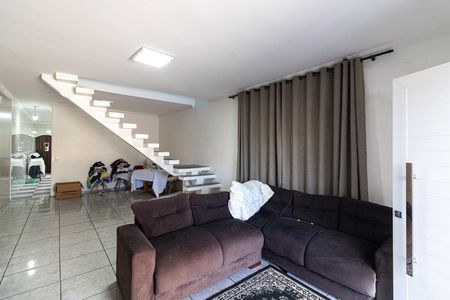 Sala de casa à venda com 3 quartos, 247m² em Cidade Líder, São Paulo