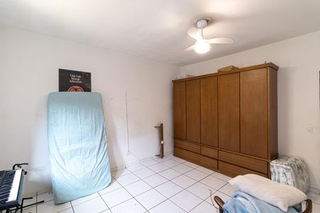 Casa à venda com 247m², 3 quartos e 6 vagasQuarto 2