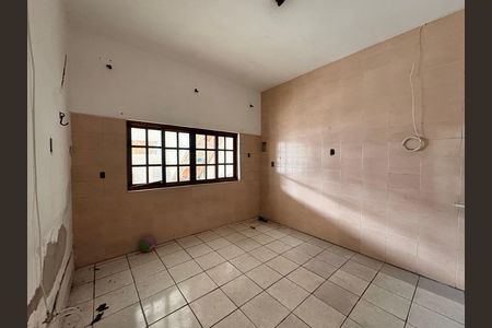 Sala casa 1 de casa à venda com 4 quartos, 120m² em Vila Scarpelli, Santo André