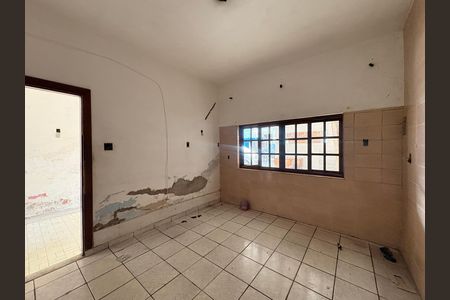 Sala casa 1 de casa à venda com 4 quartos, 120m² em Vila Scarpelli, Santo André