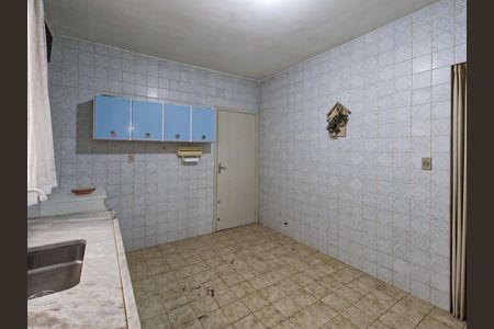 Casa à venda com 157m², 2 quartos e 2 vagas Casa à venda com 157m², 2 quartos e 2 vagasCozinha