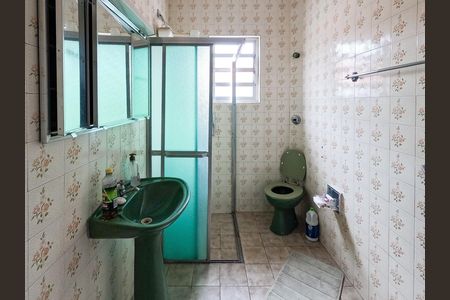 Casa à venda com 157m², 2 quartos e 2 vagas Casa à venda com 157m², 2 quartos e 2 vagasBanheiro