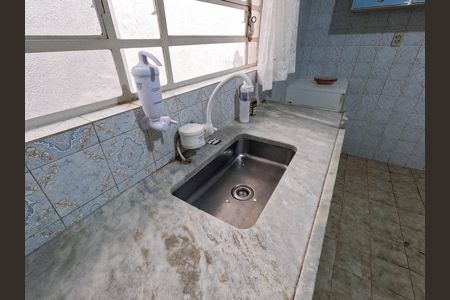 Casa à venda com 157m², 2 quartos e 2 vagas Casa à venda com 157m², 2 quartos e 2 vagasCozinha