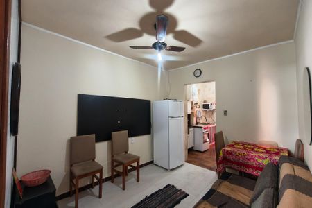 Studio para alugar com 32m², 1 quarto e sem vaga Studio para alugar com 32m², 1 quarto e sem vagaSala