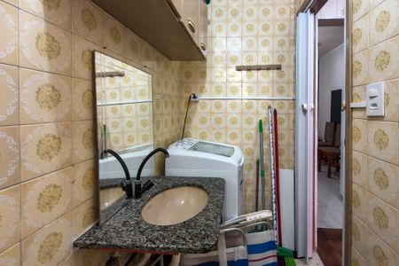 Studio para alugar com 32m², 1 quarto e sem vaga Studio para alugar com 32m², 1 quarto e sem vagaBanheiro