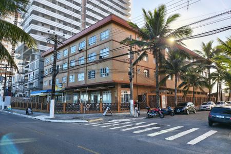 Studio para alugar com 32m², 1 quarto e sem vaga Studio para alugar com 32m², 1 quarto e sem vagaFachada