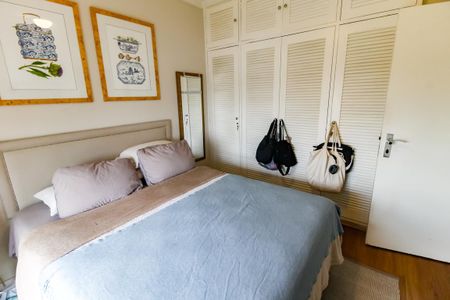 Apartamento à venda com 117m², 3 quartos e 3 vagas Apartamento à venda com 117m², 3 quartos e 3 vagasQuarto 2