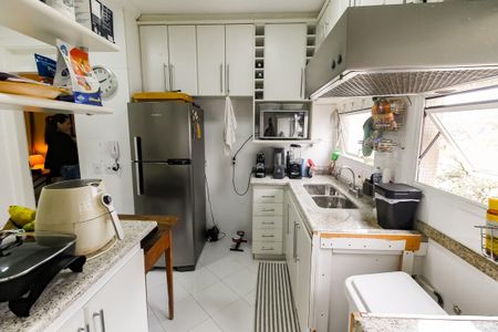 Apartamento à venda com 117m², 3 quartos e 3 vagas Apartamento à venda com 117m², 3 quartos e 3 vagasCozinha - Armários