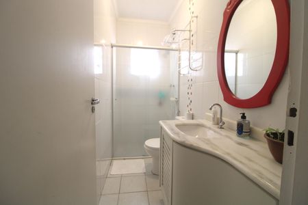 Casa para alugar com 100m², 3 quartos e 2 vagasBanheiro