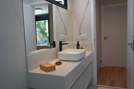 Casa de condomínio à venda com 430m², 3 quartos e 4 vagas Casa de condomínio à venda com 430m², 3 quartos e 4 vagasBanheiro - Suite1 Principal