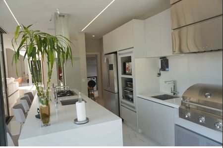 Casa de condomínio à venda com 430m², 3 quartos e 4 vagas Casa de condomínio à venda com 430m², 3 quartos e 4 vagasCozinha