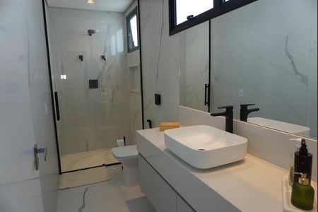 Casa de condomínio à venda com 430m², 3 quartos e 4 vagas Casa de condomínio à venda com 430m², 3 quartos e 4 vagasBanheiro - Suite1 Principal