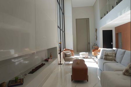 Casa de condomínio à venda com 430m², 3 quartos e 4 vagas Casa de condomínio à venda com 430m², 3 quartos e 4 vagasSala de estar