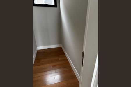 Rouparia de casa de condomínio à venda com 3 quartos, 430m² em Colinas da Anhanguera, Santana de Parnaíba