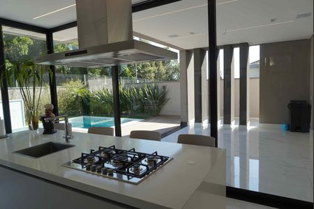 Casa de condomínio à venda com 430m², 3 quartos e 4 vagas Casa de condomínio à venda com 430m², 3 quartos e 4 vagasCozinha