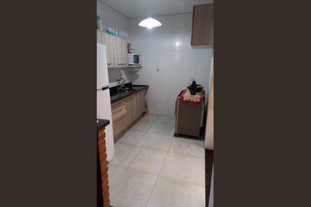 Cozinha de casa para alugar com 3 quartos, 100m² em Vila Invernada, São Paulo