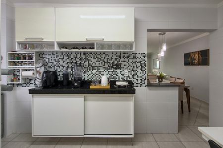 Apartamento para alugar com 125m², 2 quartos e 1 vagaCozinha 
