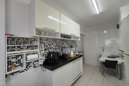 Apartamento para alugar com 125m², 2 quartos e 1 vagaCozinha 