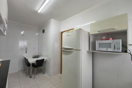 Apartamento para alugar com 125m², 2 quartos e 1 vagaCozinha 