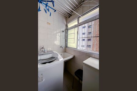 Apartamento à venda com 70m², 3 quartos e 1 vaga Apartamento à venda com 70m², 3 quartos e 1 vagaÁrea de Serviço