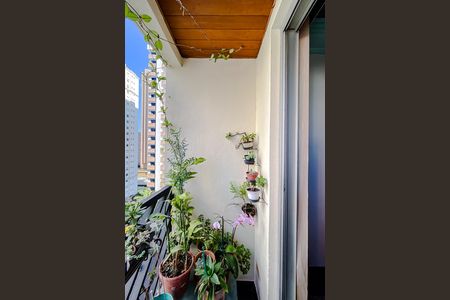 Apartamento à venda com 70m², 3 quartos e 1 vaga Apartamento à venda com 70m², 3 quartos e 1 vagaVaranda