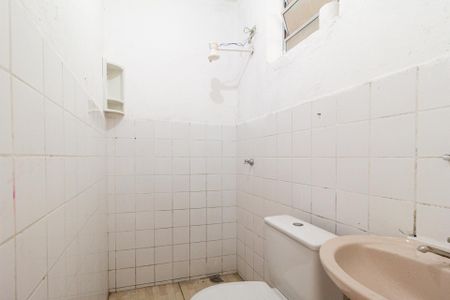 Casa para alugar com 45m², 1 quarto e sem vaga Casa para alugar com 45m², 1 quarto e sem vagaBanheiro