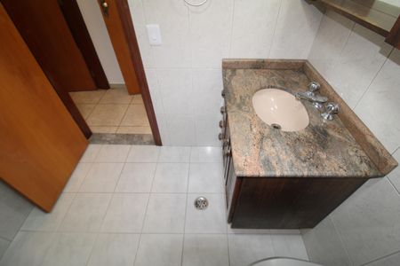 Apartamento à venda com 79m², 3 quartos e 1 vagaBanheiro 1