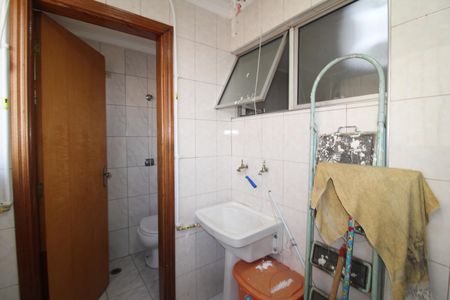 Apartamento à venda com 79m², 3 quartos e 1 vagaÁrea de Serviço