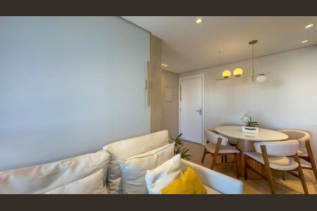 Sala de apartamento para alugar com 2 quartos, 58m² em Chácara Santo Antônio (zona Sul), São Paulo
