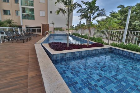 Apartamento para alugar com 70m², 2 quartos e 2 vagasÁrea comum - Piscina