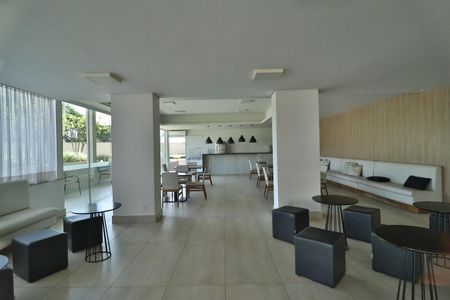 Apartamento para alugar com 70m², 2 quartos e 2 vagasÁrea comum - Salão de festas