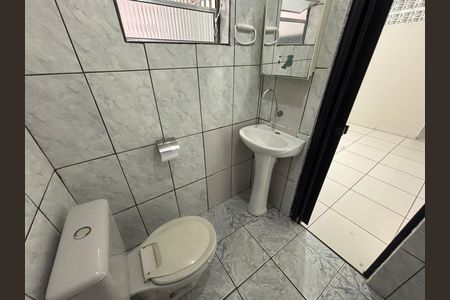 Casa para alugar com 60m², 1 quarto e sem vaga Casa para alugar com 60m², 1 quarto e sem vagaBanheiro