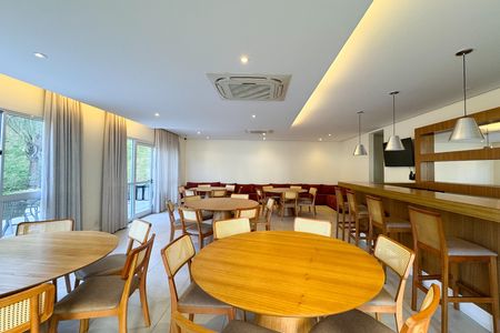 Apartamento para alugar com 75m², 2 quartos e 2 vagas Apartamento para alugar com 75m², 2 quartos e 2 vagasÁrea comum - Salão de festas 2