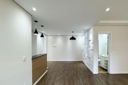 Apartamento para alugar com 75m², 2 quartos e 2 vagas Apartamento para alugar com 75m², 2 quartos e 2 vagasSala