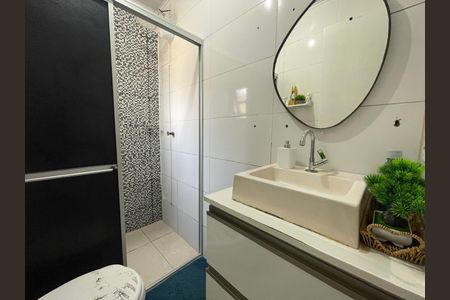 Casa para alugar com 60m², 2 quartos e 2 vagas