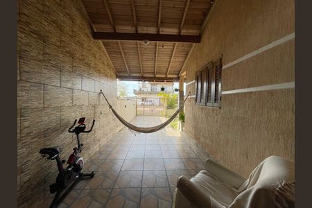 Casa para alugar com 60m², 2 quartos e 2 vagas