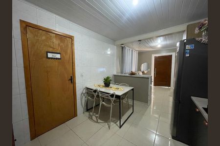 Casa para alugar com 60m², 2 quartos e 2 vagas