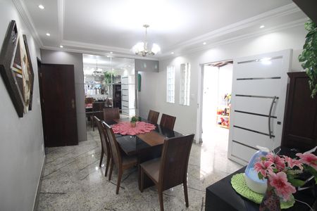 Casa à venda com 500m², 3 quartos e 3 vagasCopa