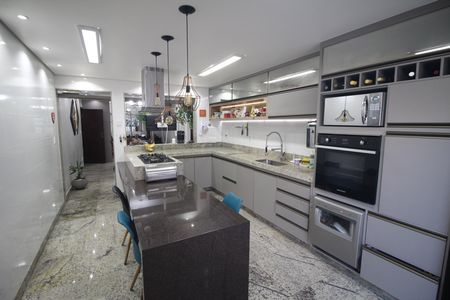 Casa à venda com 500m², 3 quartos e 3 vagasCozinha