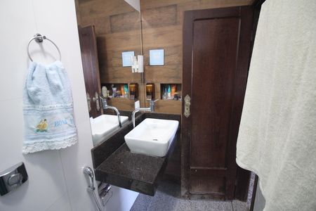 Casa à venda com 500m², 3 quartos e 3 vagasSuite Quarto 3