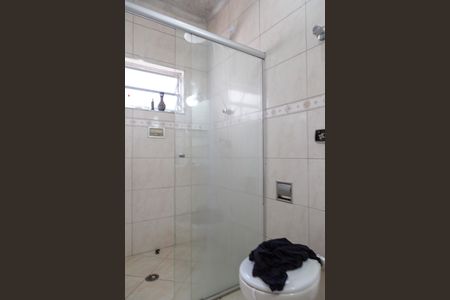 Banheiro do Quarto 1 suíte de casa para alugar com 4 quartos, 79m² em Jardim Rosa de Franca, Guarulhos