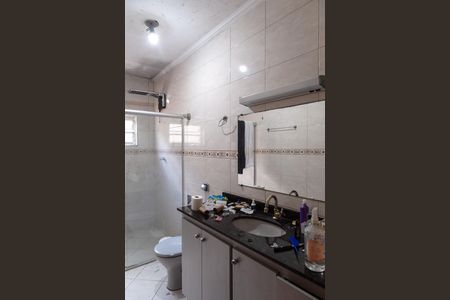 Casa para alugar com 79m², 4 quartos e 2 vagasBanheiro social