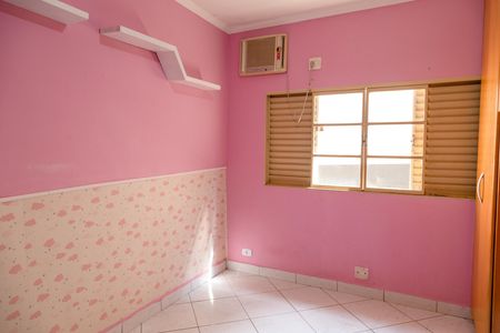 Casa para alugar com 79m², 4 quartos e 2 vagasQuarto 2
